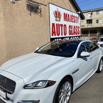 Quarter glass replacement completed on a BMW X5 for a customer in San Diego County.